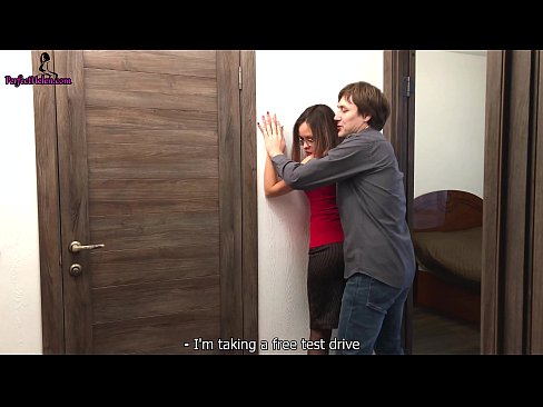 ❤️ Realtor Sexy Anashtua Pussy na Fucks Wakati Anauza Ghorofa Yake - Krempai ❤  ❌️